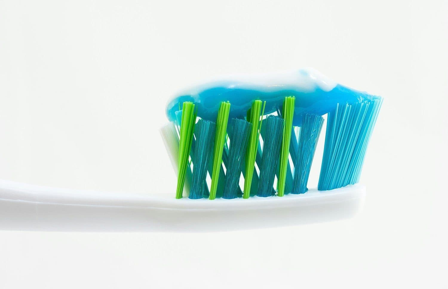 Illustration for the article: The Role of Fluoride in Dental Health Illustration for the article: The Role of Fluoride in Dental Health